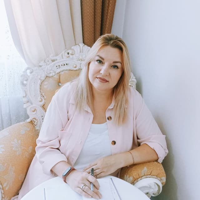 Олена Утюгова - Психолог-консультант, Психотравматолог