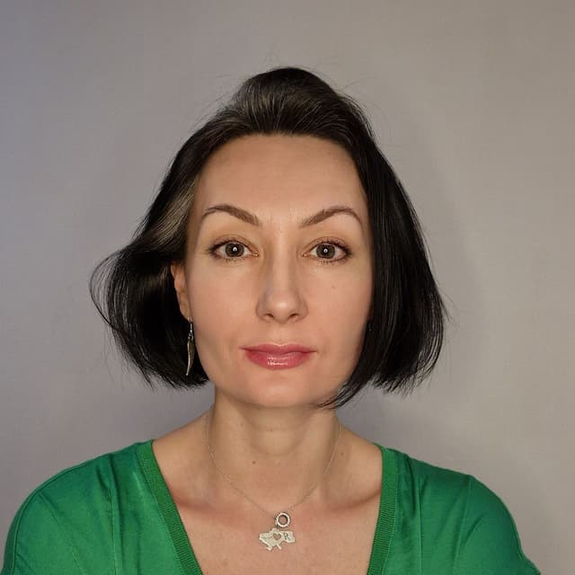 Надія Слюсаренко Надія Слюсаренко - Психолог