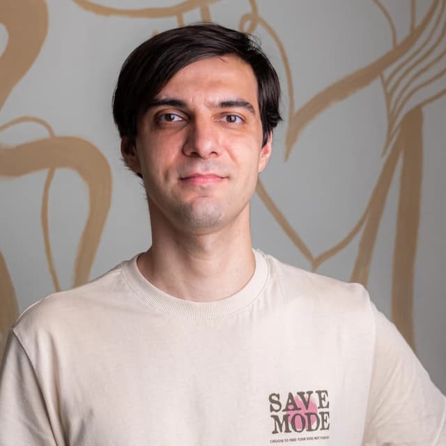 Артем Дейніченко Артем Дейніченко - Психолог-консультант