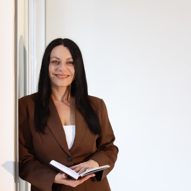 Олена Стопник Олена Стопник - Психолог-консультант