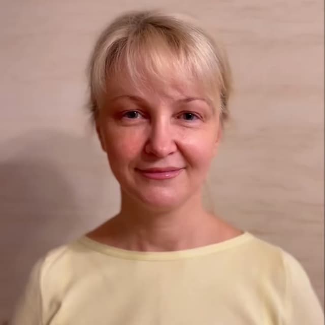 Юлія Степанова Юлія Степанова - Психолог